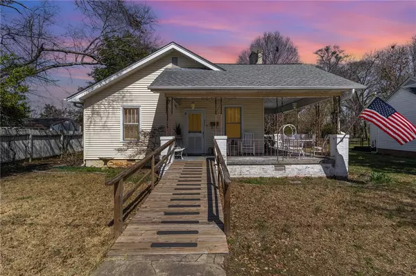 Greer, SC 29651,201 E Arlington AVE