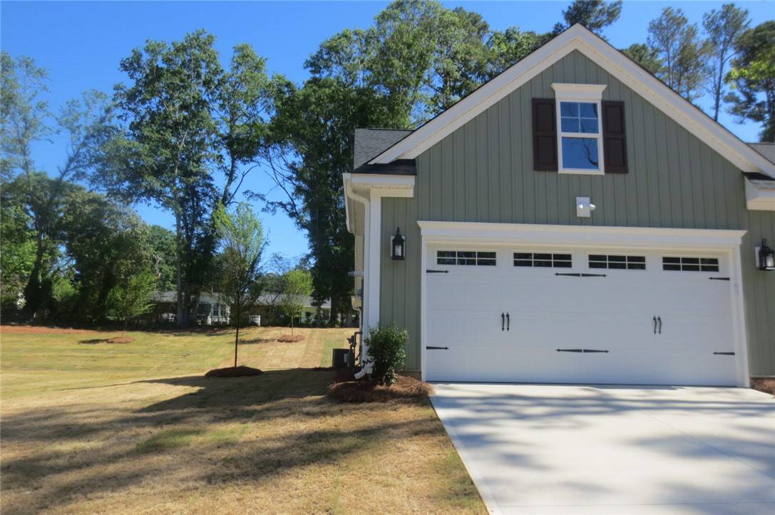 Anderson, SC 29621,809 Weathered Oak WAY