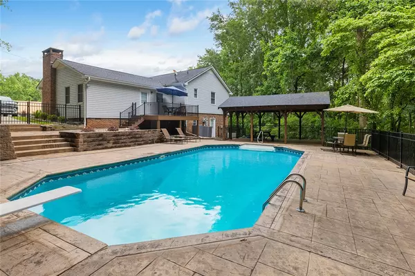 404 S Old Mill RD, Seneca, SC 29678
