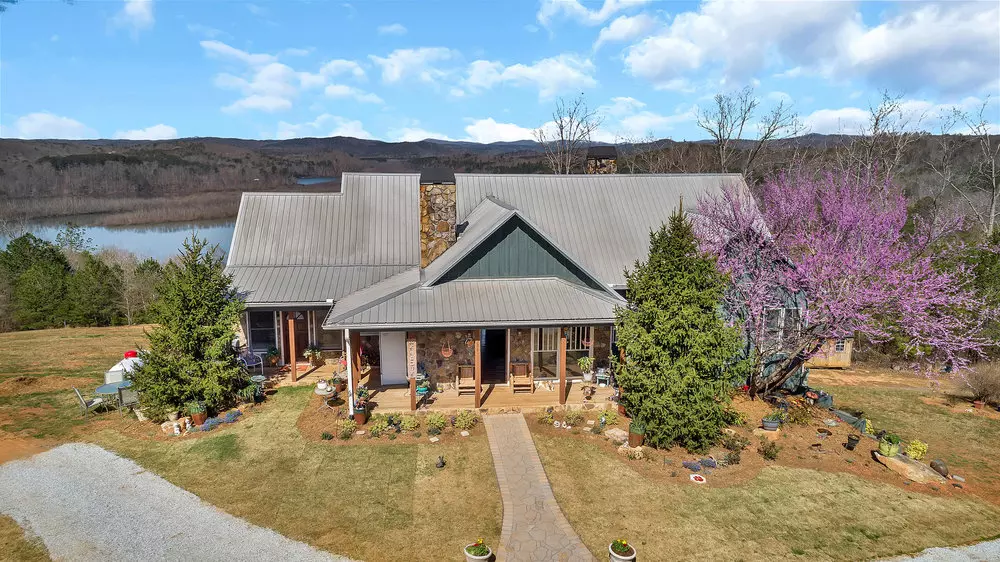 Westminster, SC 29693,284 River RD