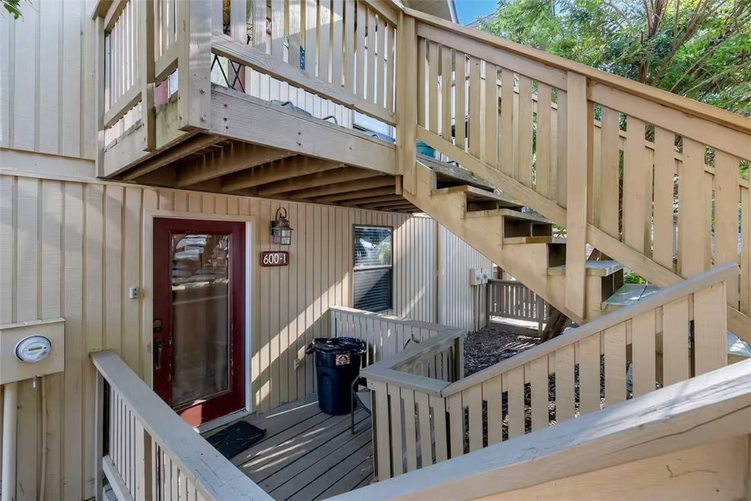 Salem, SC 29676,600 Unit #1 Captains Cove CT