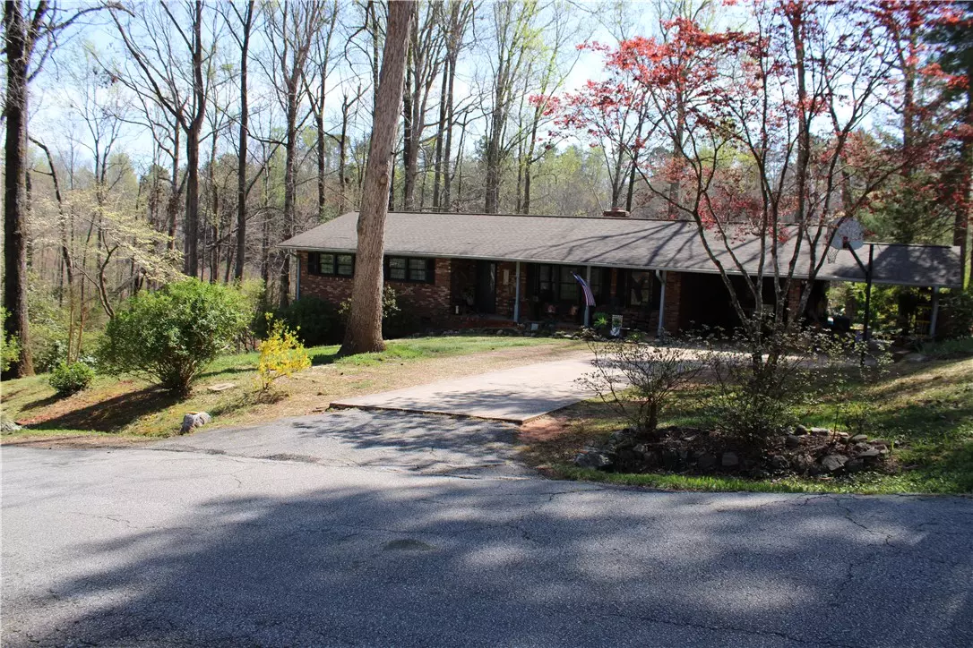 Pickens, SC 29671,108 Spring Valley RD
