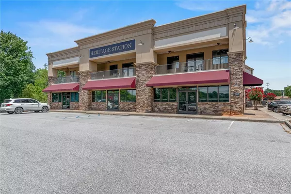 Seneca, SC 29672,1510 Blue Ridge BLVD #203