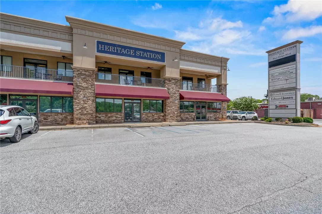 Seneca, SC 29672,1510 Blue Ridge BLVD #202 and 203
