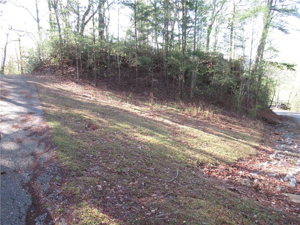 139 Whispering Falls DR, Pickens, SC 29671