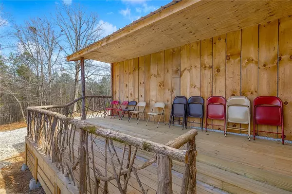 Easley, SC 29640,136 Oshields RD