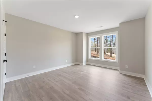 Seneca, SC 29678,2610 Dog Leg LN