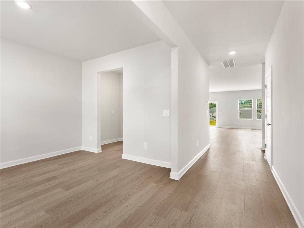 Moore, SC 29369,762 Treeline RD