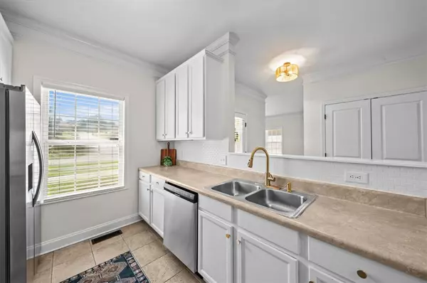 Seneca, SC 29678,529 E Perkins Creek RD