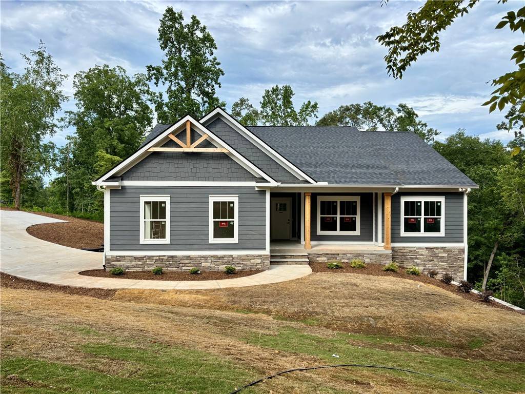 1112 Little River View DR, Seneca, SC 29672
