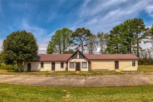 810 Sportin Life LN, Westminster, SC 29693