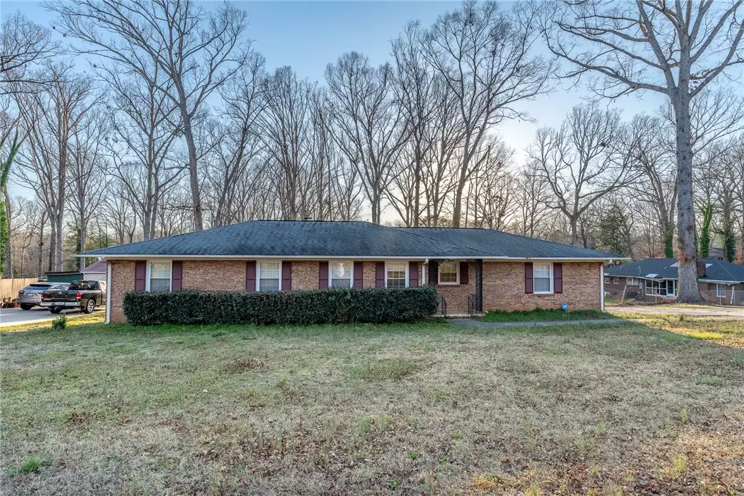 Anderson, SC 29621,204 Clarke Stream DR