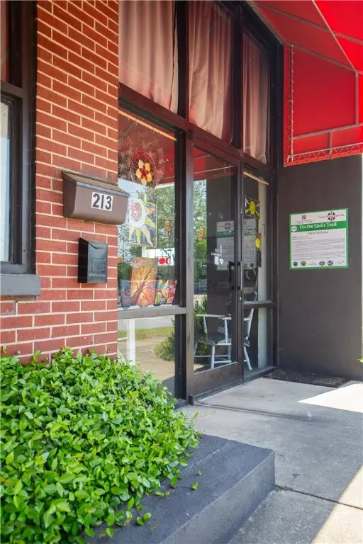 Westminster, SC 29693,213 E Windsor ST