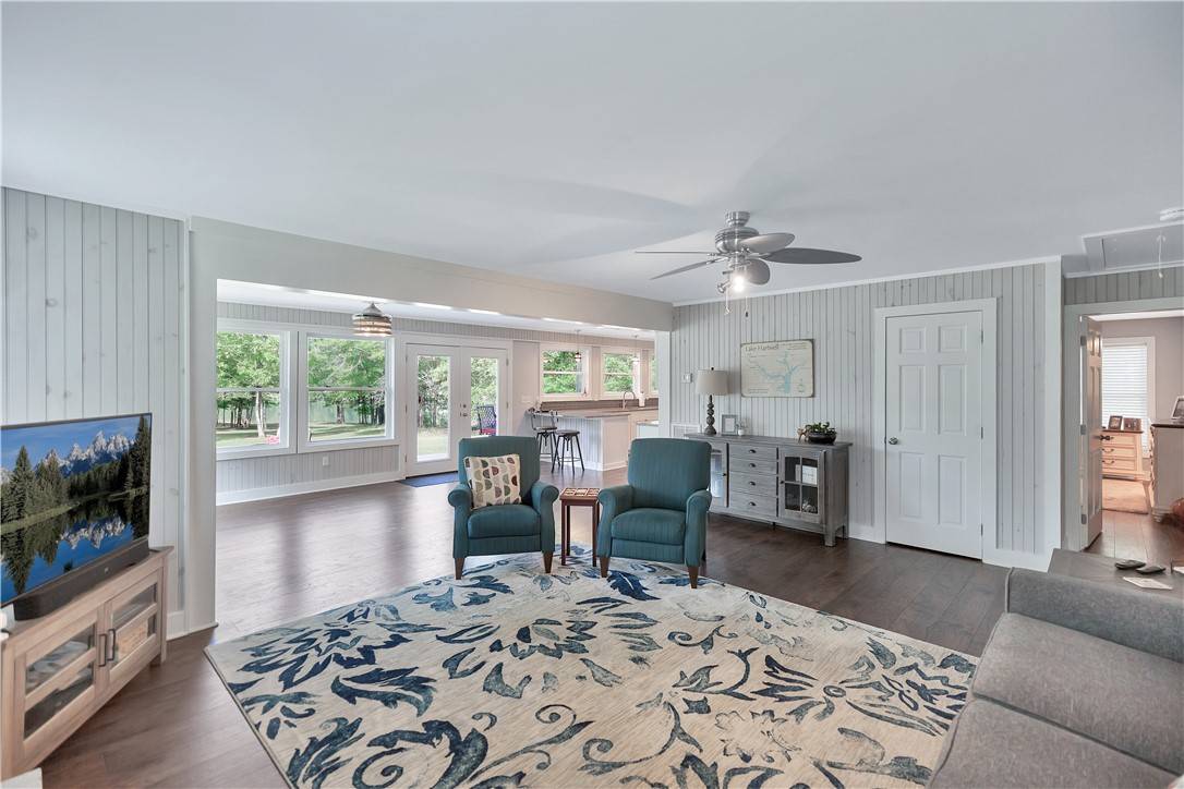 Fair Play, SC 29643,318 Cristy LN
