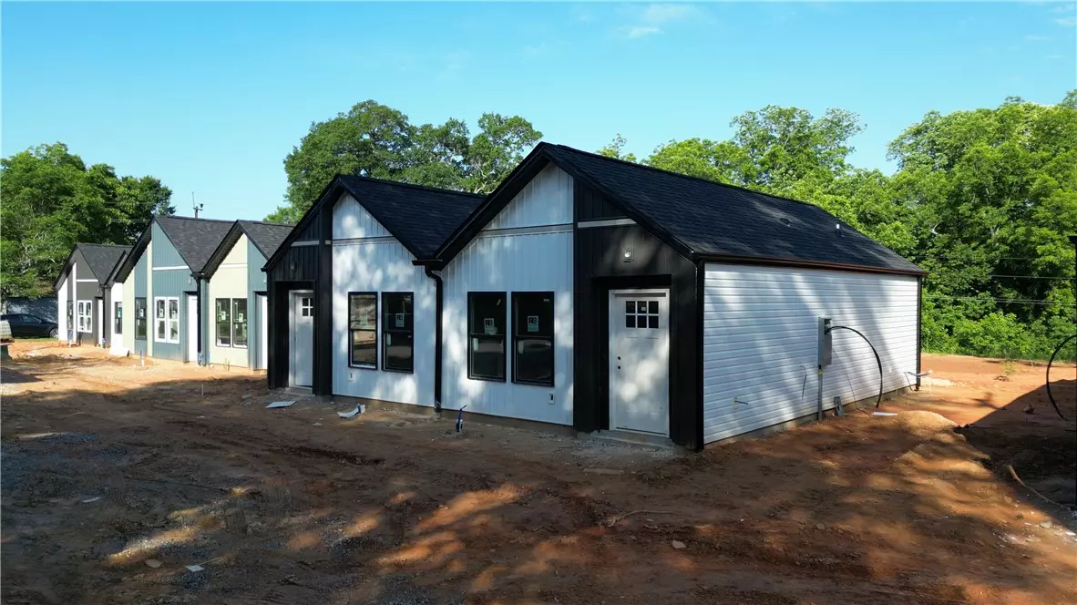 Anderson, SC 29626,424 W Reed ST #A&B