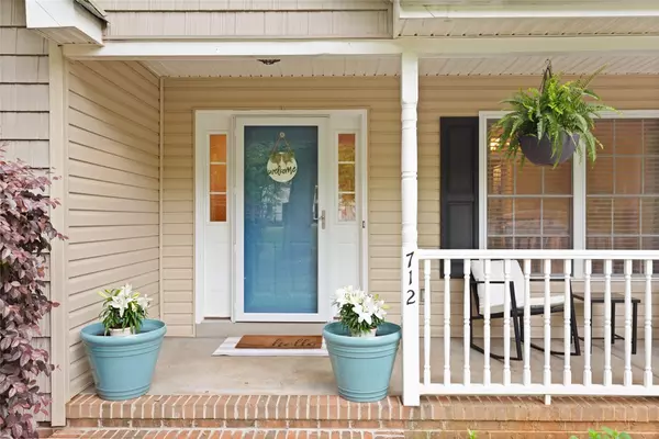 Anderson, SC 29621,712 Sunny Shore LN