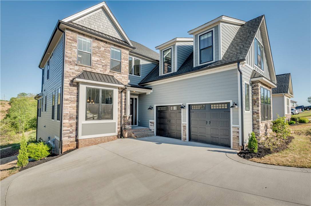 305 S River Bluff, Piedmont, SC 29673