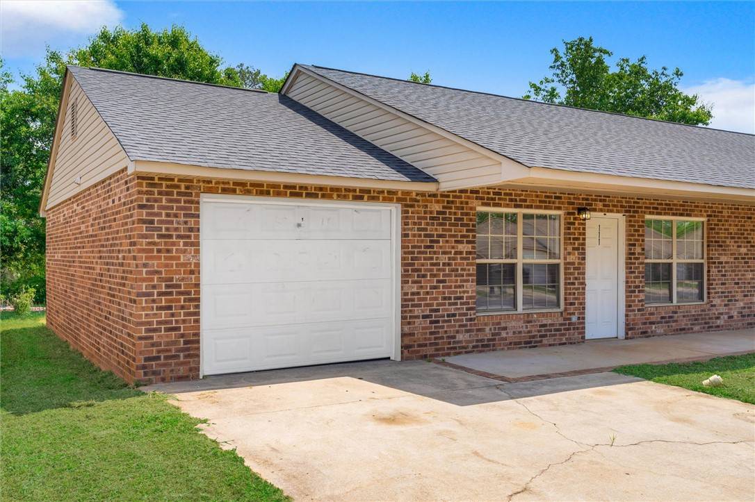 Anderson, SC 29621,111 and 113 Premier CT