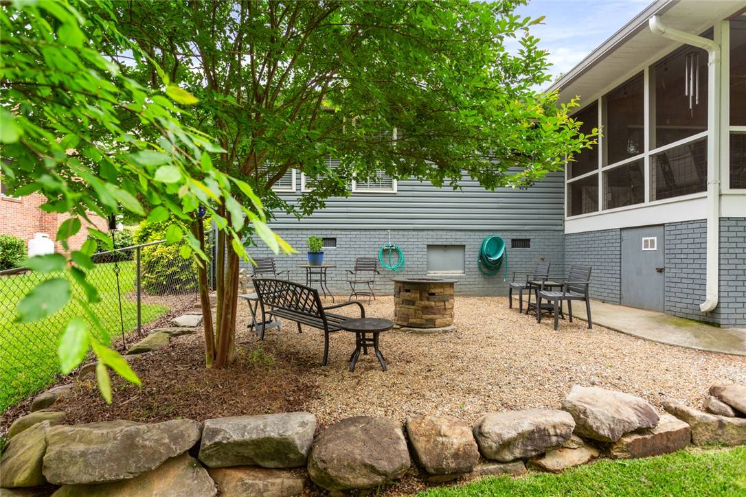 Anderson, SC 29626,208 Gilmer CIR