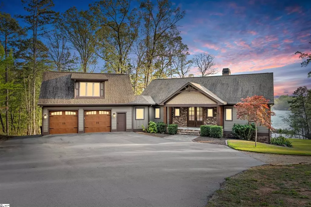 Seneca, SC 29672,1217 Doug Hollow RD