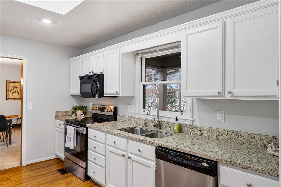 Salem, SC 29676,51 Commodore DR