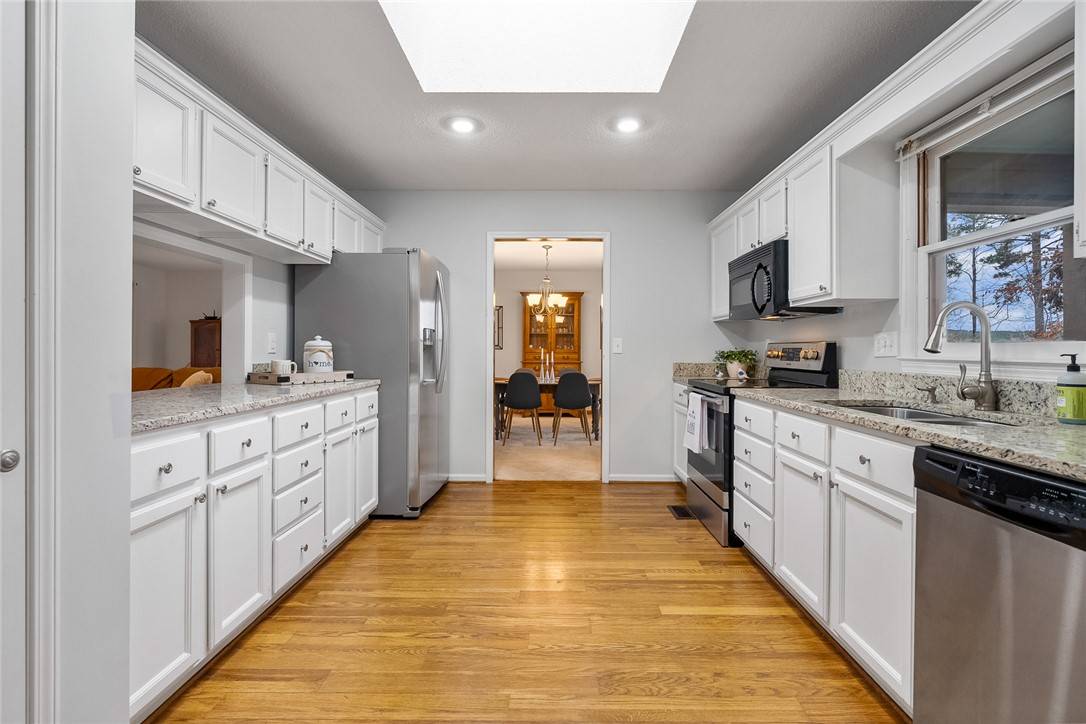 Salem, SC 29676,51 Commodore DR