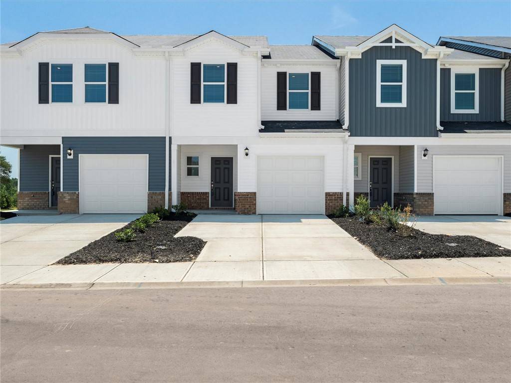 211 Cupid CT, Greer, SC 29651