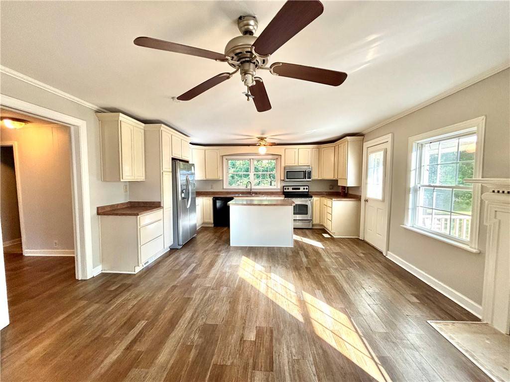 Anderson, SC 29625,5192 Davis CIR