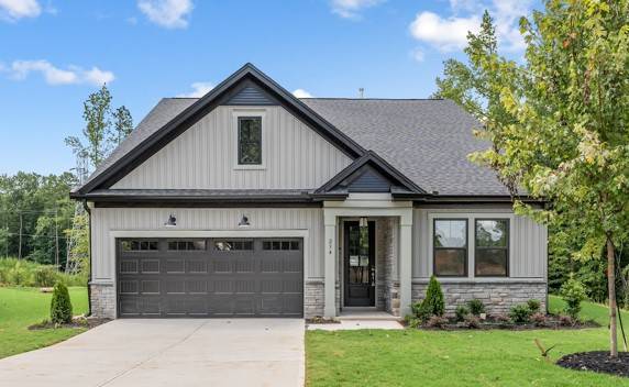 211 Palmer LN, Westminster, SC 29693