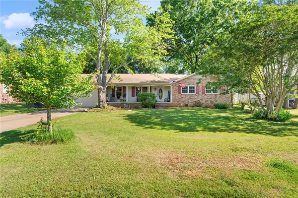 Greer, SC 29651,107 Benjamin AVE