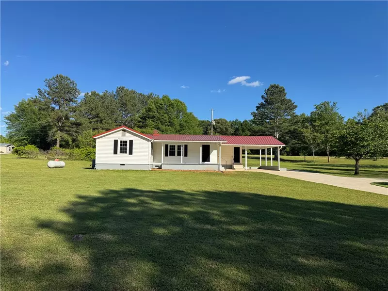 566 W Pine Grove RD, Fair Play, SC 29643