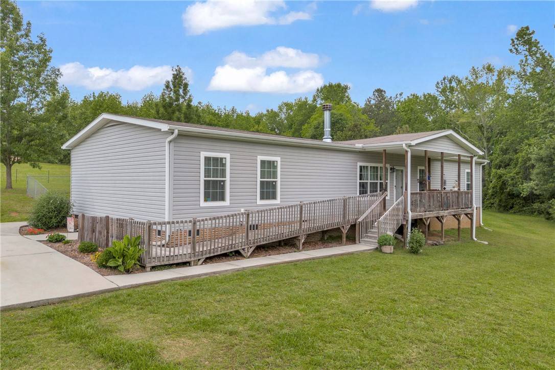 Starr, SC 29684,950 Martin RD