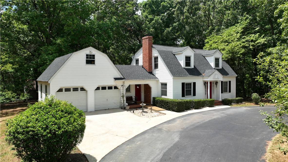 Anderson, SC 29621,1211 Manse Jolly RD
