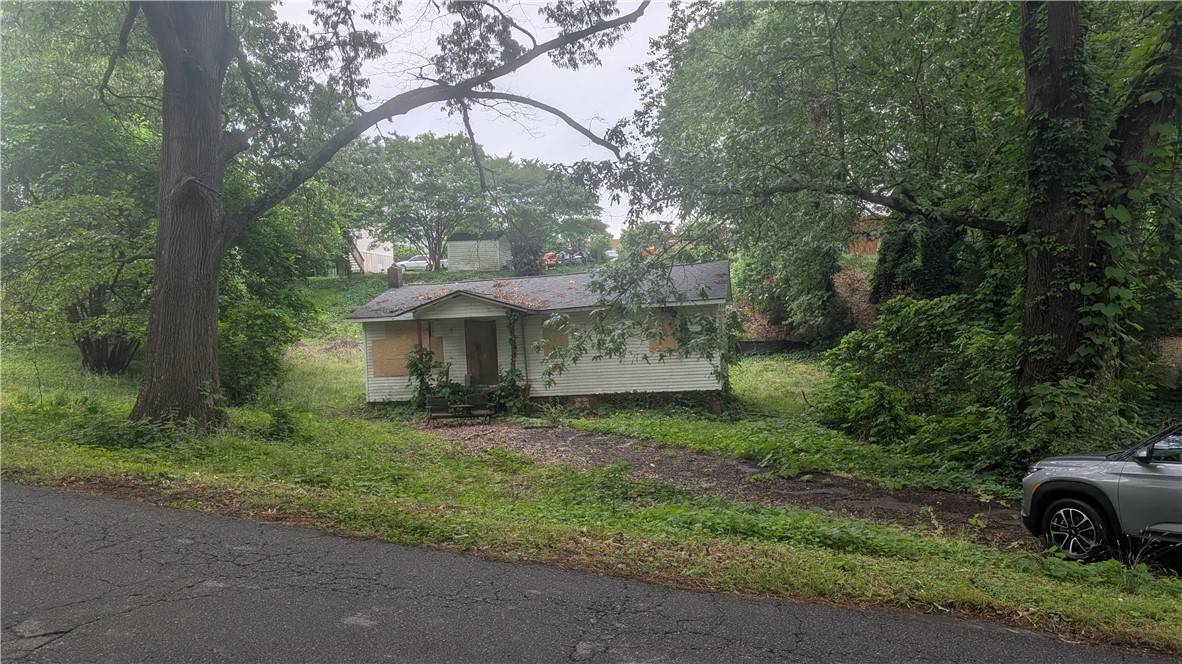 210 Greenlee PL, Clemson, SC 29631