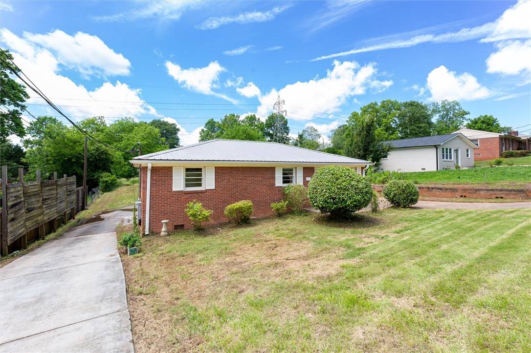 Piedmont, SC 29673,106 Gayle ST