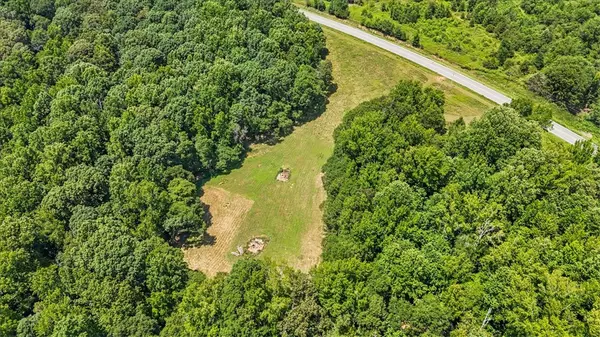 9932 West Oak HWY, Seneca, SC 29678