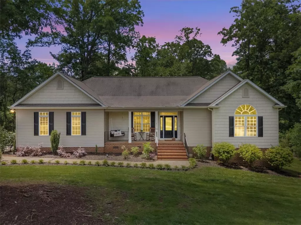 Anderson, SC 29625,115 Woods WAY