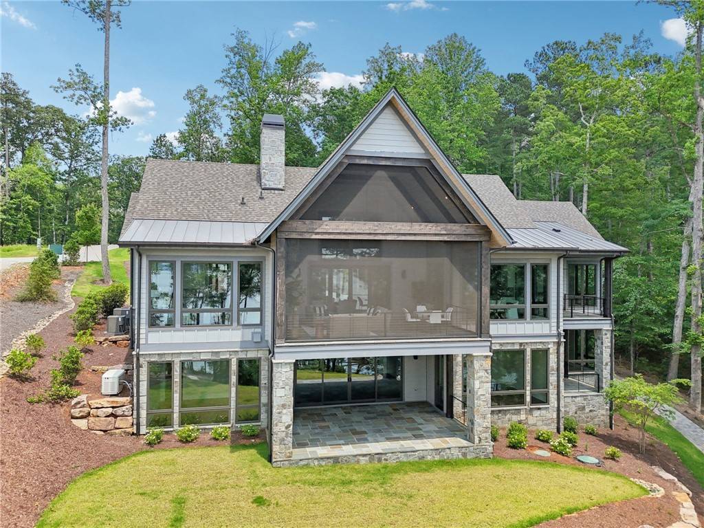 Six Mile, SC 29682,221 Hermitage DR