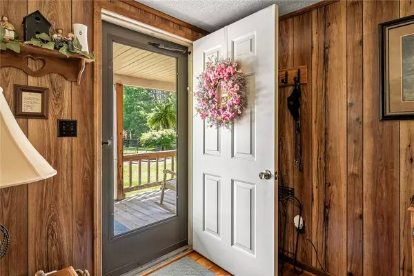Westminster, SC 29693,621 Pine View DR