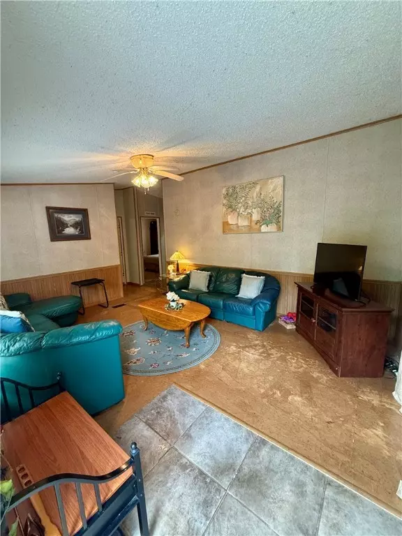 Marietta, SC 29661,371 Forest Dale RD