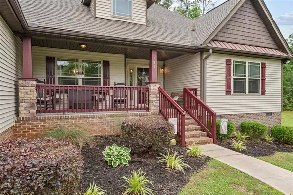 Easley, SC 29640,124 Still Creek CT
