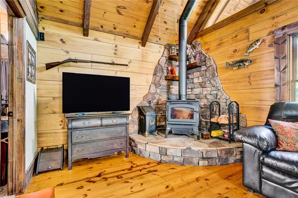 Seneca, SC 29678,116 Deerfield LN
