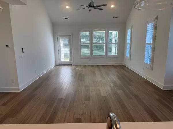 Central, SC 29630,138 Grange Valley LN
