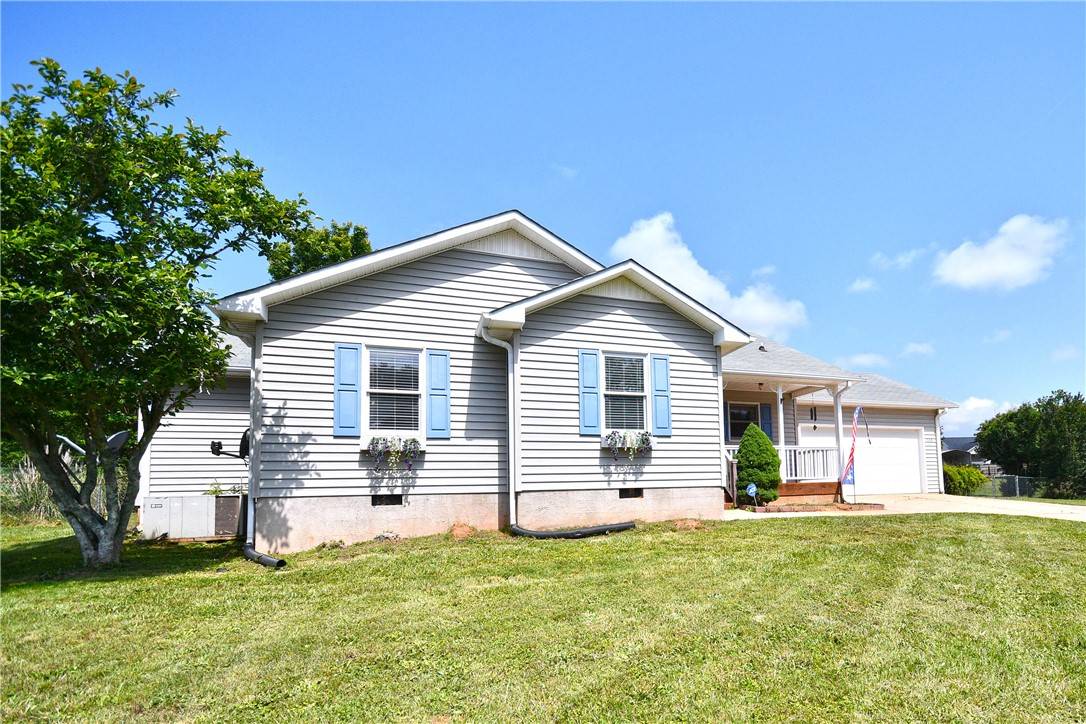 Liberty, SC 29657,112 Sitka LN