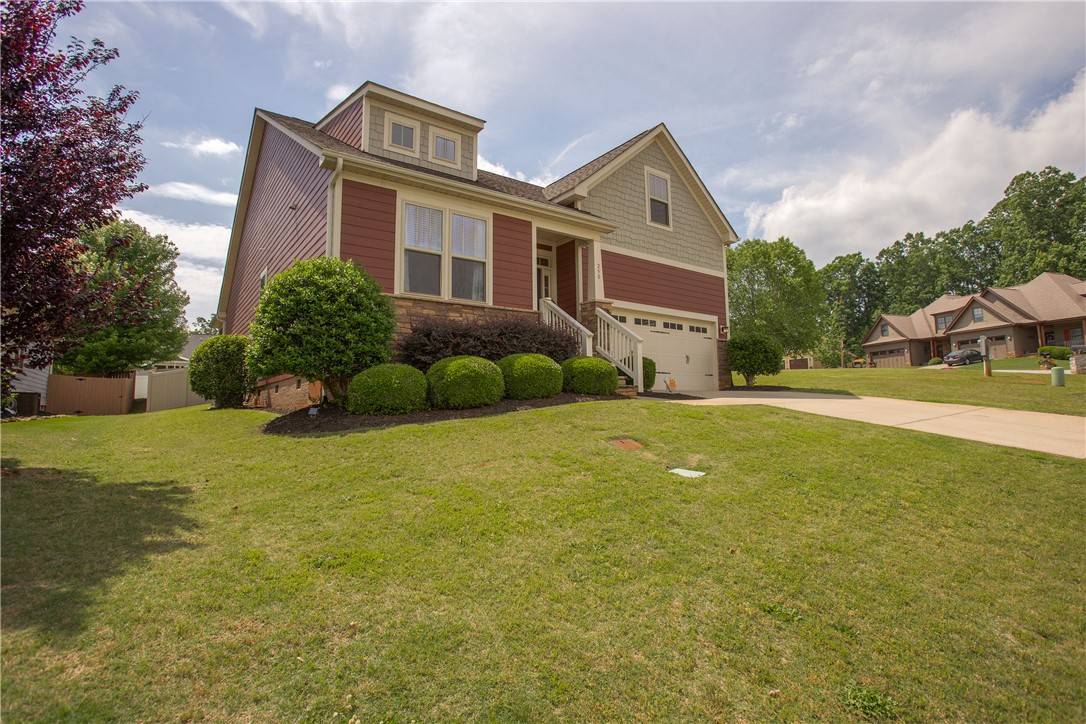 250 Chickadee TRL, Easley, SC 29642
