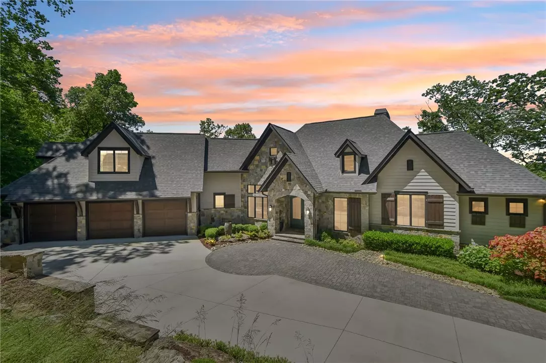 Travelers Rest, SC 29690,1110 Mountain Summit RD