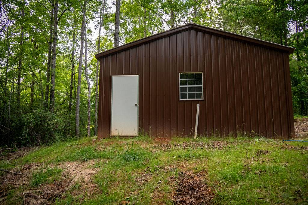 Tamassee, SC 29686,114 Pleasant View RD