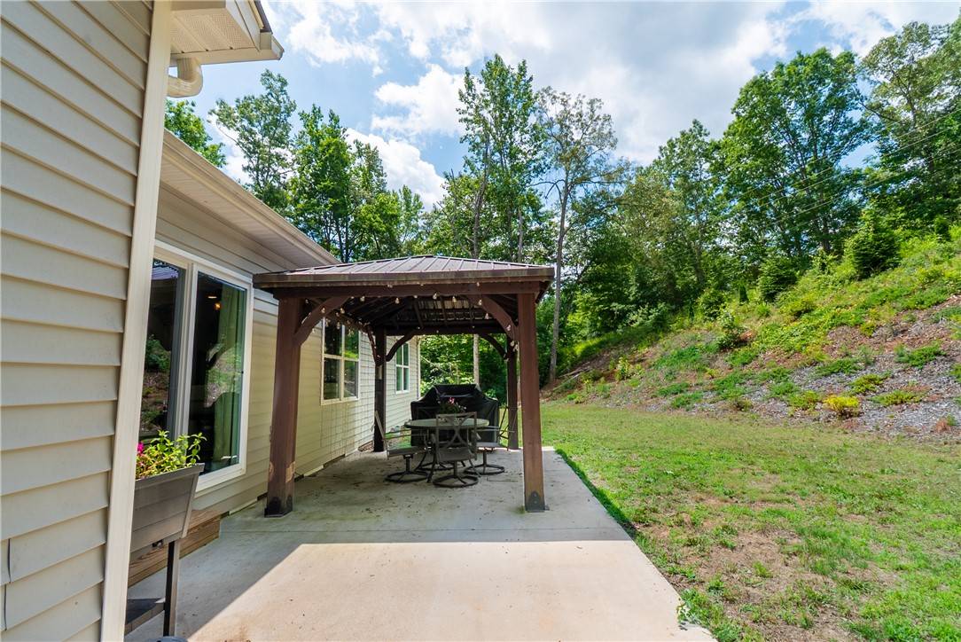 Seneca, SC 29672,1019 Glen RD