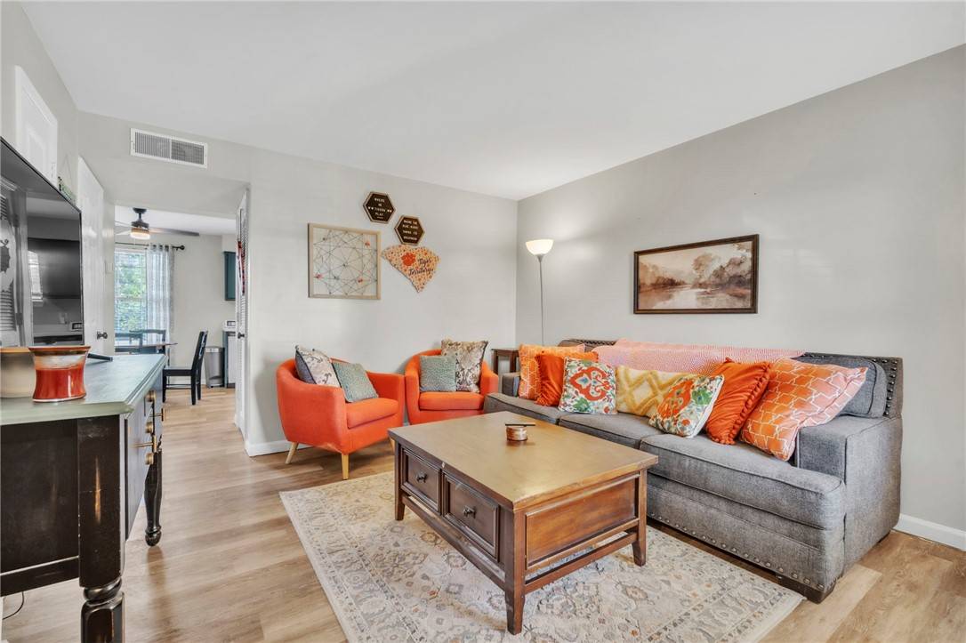 Clemson, SC 29631,250 Elm ST ##507