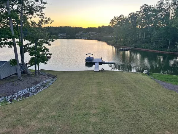 Abbeville, SC 29620,70 Creek Point DR